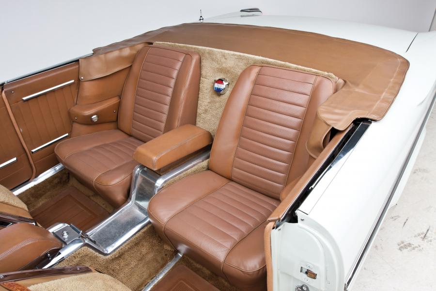  Chrysler 300H Convertible 1962 года  (фото 6 из 25)